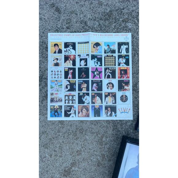 Elvis The King of Rock 'N' Roll Essential 70's Masters 5 Discs Box Set Stamps - Picture 6 of 6